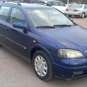 Opel Astra 2004