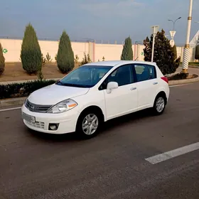 Nissan Versa 2010