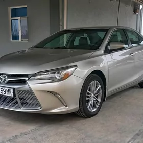 Toyota Camry 2015