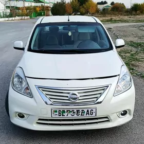 Nissan Sunny 2014