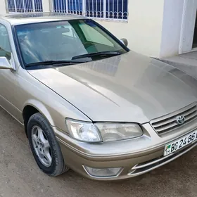 Toyota Camry 1999