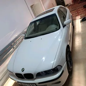 BMW E39 2002