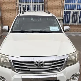 Toyota Hilux 2012