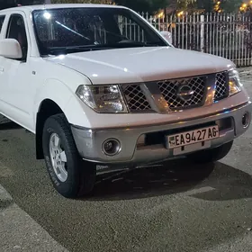 Nissan Navara 2009