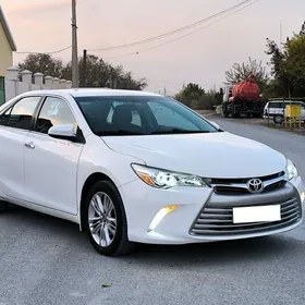 Toyota Camry 2017