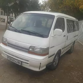 Toyota Hiace 1990