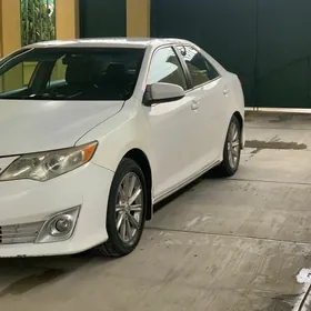 Toyota Camry 2014