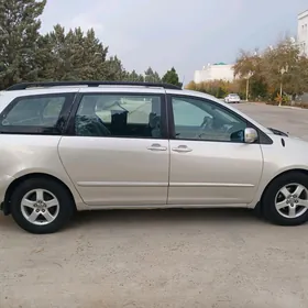 Toyota Sienna 2007