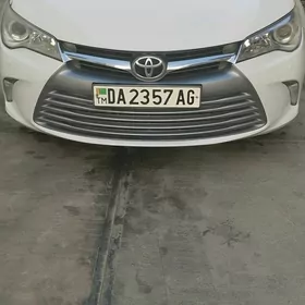 Toyota Camry 2016