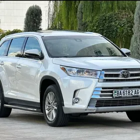 Toyota Highlander 2019