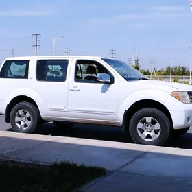 Nissan Pathfinder Armada 2005