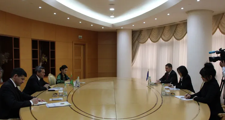 Рашид Мередов провел переговоры с представителем UNDCO