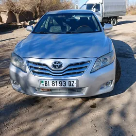 Toyota Camry 2010