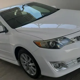 Toyota Camry 2013