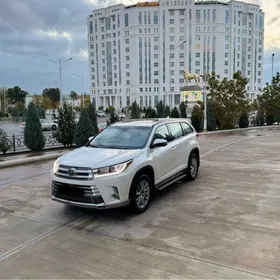 Toyota Highlander 2019