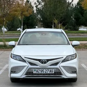 Toyota Camry 2020