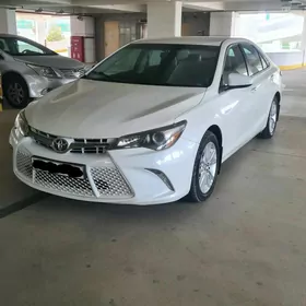 Toyota Camry 2017