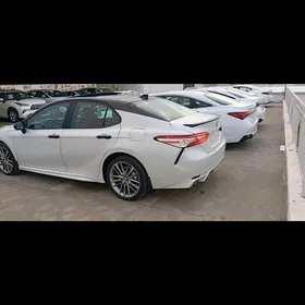 Toyota Camry 2018