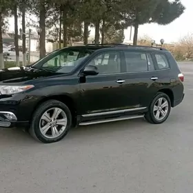 Toyota Highlander 2013