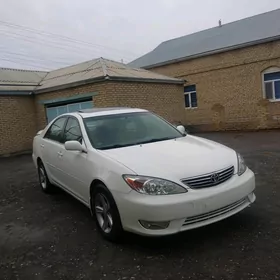 Toyota Camry 2004