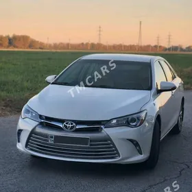 Toyota Camry 2015