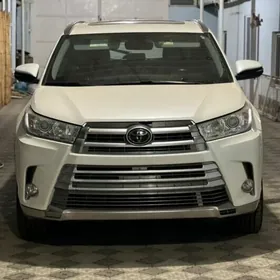 Toyota Highlander 2019