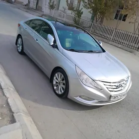 Hyundai Sonata 2011