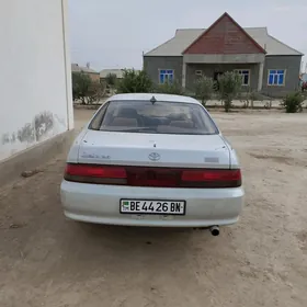 Toyota Cresta 1993