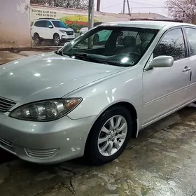 Toyota Camry 2004