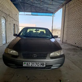 Toyota Camry 1999