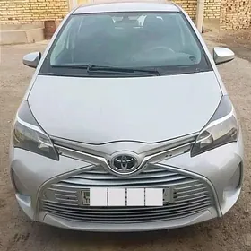 Toyota Yaris 2015