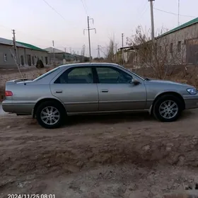 Toyota Camry 2000