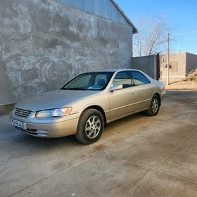 Toyota Camry 1999