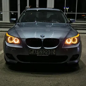 BMW E60 2003