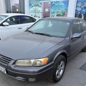 Toyota Camry 1999