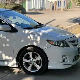 Toyota Corolla 2012