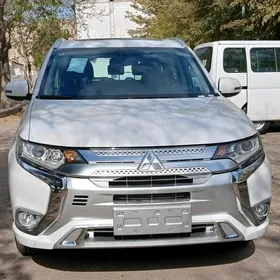 Mitsubishi Outlander 2022