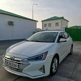 Hyundai Elantra 2020