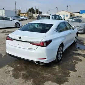 Lexus ES 350 2021