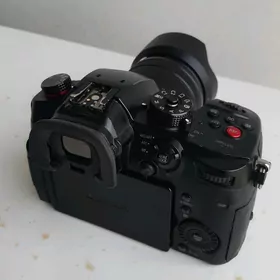 LUMIX GH5 S