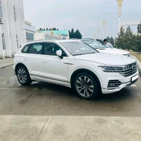 Volkswagen Touareg 2021