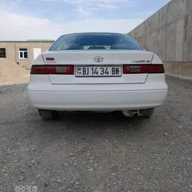 Toyota Camry 1998