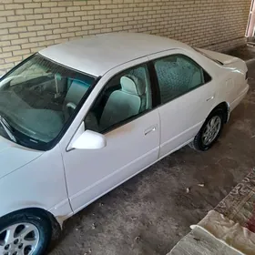 Toyota Camry 1997