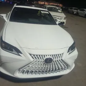 Lexus ES 350 2021