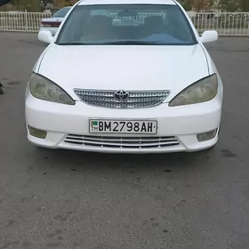 Toyota Camry 2004