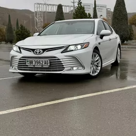 Toyota Camry 2022