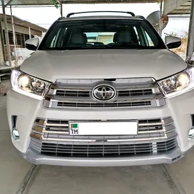 Toyota Highlander 2018