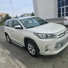 Toyota Highlander 2016