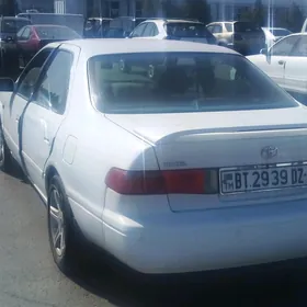 Toyota Camry 2000