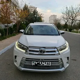 Toyota Highlander 2017